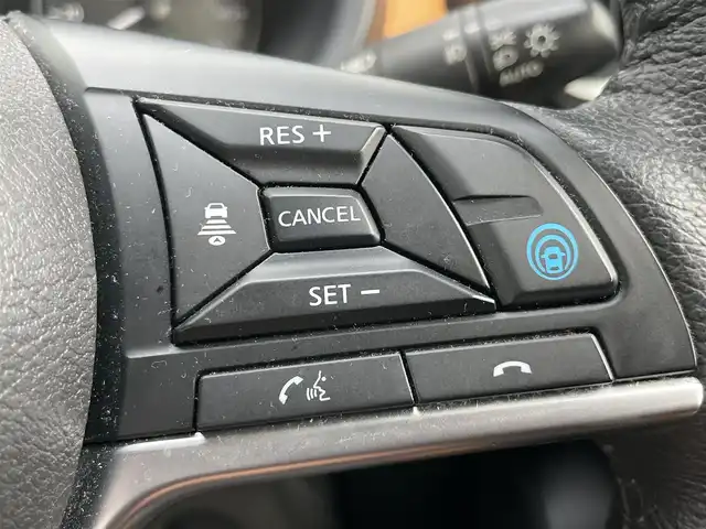 日産 キックス X ツートーンインテリアED 千葉県 2021(令3)年 5.8万km ピュアブラック プロパイロット/衝突軽減ブレーキ/全方位カメラ/インテリジェントルームミラー/純正９インチＳＤナビ/フルセグＴＶ/ルーフレール/ＬＥＤヘッドライト/オートライト/純正１７インチアルミホイール