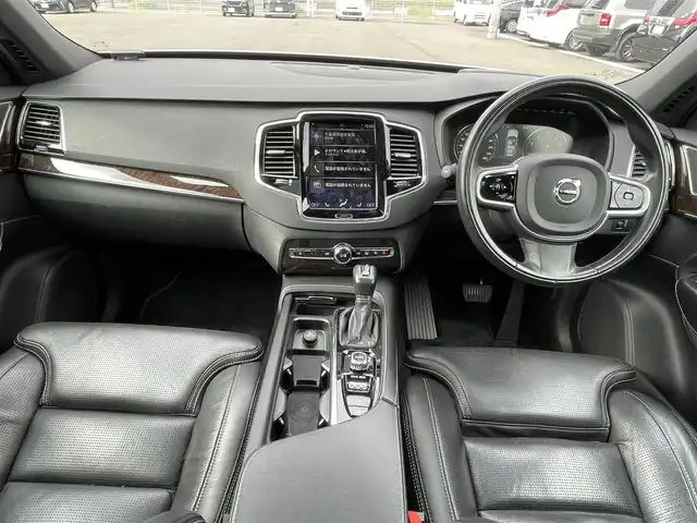 ボルボ ＸＣ９０ T6 AWD インスクリプション 千葉県 2017(平29)年 4.8万km クリスタルホワイトP パノラマルーフ/ブラインドスポットインフォメーションシステム/レーンキーピングエイド/衝突回避・被害軽減ブレーキ/パーキングアシスト/アダプティブクルーズコントロール/９インチタッチスクリーンセンターディスプレイ/・ＵＳＢ/・Ｂｌｕｅｔｏｏｔｈ/・フルセグTV/360°ビューカメラ/全席シートヒーター/前席ベンチレーション/前席パワーシート/前席シートメモリー/ステリングヒーター/電動リアゲート/ETC/LEDオートライト/LEDフォグランプ