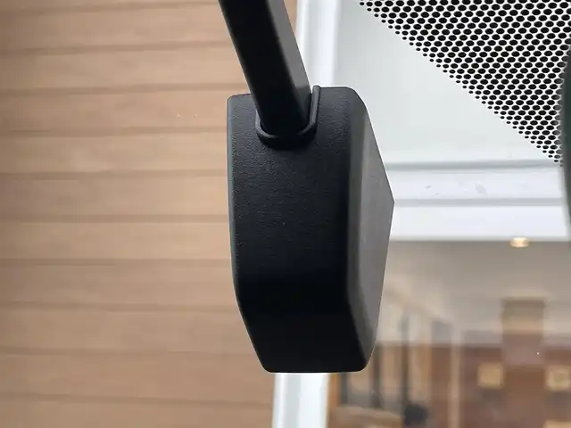 レクサス ＲＸ 450h バージョンL 宮崎県 2017(平29)年 8.6万km グラファイトブラックガラスフレーク 4WD/パノラマルーフ/ルーフレール/純正12.3型ナビ/フルセグTV/パワーバックドア/パノラミックビューモニター/ビルトインETC2.0/ドライブレコーダー/純正11.6型後席用ディスプレイ/レーダークルーズコントロール/クリアランスソナー/セーフティシステムプラス/・プリクラッシュセーフティシステム/・レーンキーピングアシスト/・オートマチックハイビーム/リアクロストラフィックアラート/リアクロストラフィックオートブレーキ/ブラインドスポットモニター/角型3眼LEDヘッドランプ/本木製/革巻きコンビステアリング/ステアリングヒーター/ブラウン革シート/全席シートヒーター/前席パワーシート/ポジションメモリー/前席コンフォータブルエアシート/純正オプ20インチアルミホイール/スマートエントリー/スタートシステム/禁煙車