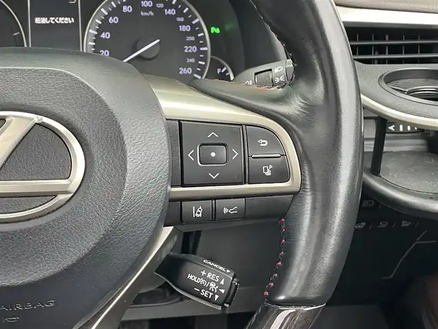 レクサス ＲＸ 450h バージョンL 宮崎県 2017(平29)年 8.6万km グラファイトブラックガラスフレーク 4WD/パノラマルーフ/ルーフレール/純正12.3型ナビ/フルセグTV/パワーバックドア/パノラミックビューモニター/ビルトインETC2.0/ドライブレコーダー/純正11.6型後席用ディスプレイ/レーダークルーズコントロール/クリアランスソナー/セーフティシステムプラス/・プリクラッシュセーフティシステム/・レーンキーピングアシスト/・オートマチックハイビーム/リアクロストラフィックアラート/リアクロストラフィックオートブレーキ/ブラインドスポットモニター/角型3眼LEDヘッドランプ/本木製/革巻きコンビステアリング/ステアリングヒーター/ブラウン革シート/全席シートヒーター/前席パワーシート/ポジションメモリー/前席コンフォータブルエアシート/純正オプ20インチアルミホイール/スマートエントリー/スタートシステム/禁煙車