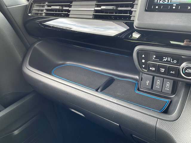 ホンダ Ｎ ＢＯＸ カスタム L 岩手県 2023(令5)年 1.5万km クリスタルブラックパール 純正SDナビ/AM/FM/CD/DVD/Bluetooth/フルセグTV/バックカメラ/ビルトインETC/ドライブレコーダー/レーダークルーズコントロール/衝突被害軽減ブレーキ/レーンキープアシスト/横滑り防止装置/シートヒーター/オートライト/LEDヘッドライト/フォグランプ/スマートキー/プッシュスタート/電動格納ミラー/社外14インチAW/純正フロアマット/ドアバイザー/保証書/取扱説明書