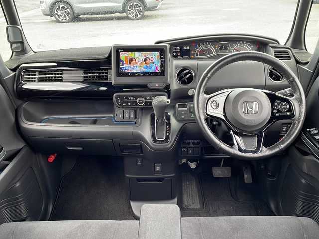 ホンダ Ｎ ＢＯＸ カスタム L 岩手県 2023(令5)年 1.5万km クリスタルブラックパール 純正SDナビ/AM/FM/CD/DVD/Bluetooth/フルセグTV/バックカメラ/ビルトインETC/ドライブレコーダー/レーダークルーズコントロール/衝突被害軽減ブレーキ/レーンキープアシスト/横滑り防止装置/シートヒーター/オートライト/LEDヘッドライト/フォグランプ/スマートキー/プッシュスタート/電動格納ミラー/社外14インチAW/純正フロアマット/ドアバイザー/保証書/取扱説明書