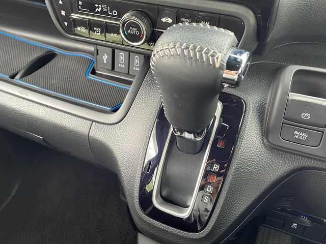 ホンダ Ｎ ＢＯＸ カスタム L 岩手県 2023(令5)年 1.5万km クリスタルブラックパール 純正SDナビ/AM/FM/CD/DVD/Bluetooth/フルセグTV/バックカメラ/ビルトインETC/ドライブレコーダー/レーダークルーズコントロール/衝突被害軽減ブレーキ/レーンキープアシスト/横滑り防止装置/シートヒーター/オートライト/LEDヘッドライト/フォグランプ/スマートキー/プッシュスタート/電動格納ミラー/社外14インチAW/純正フロアマット/ドアバイザー/保証書/取扱説明書