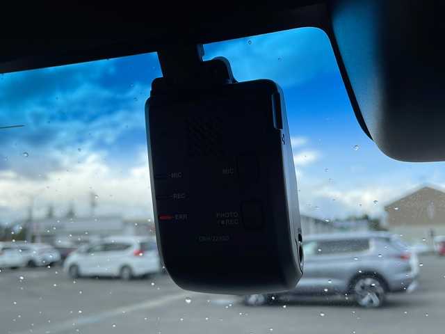 ホンダ Ｎ ＢＯＸ カスタム L 岩手県 2023(令5)年 1.5万km クリスタルブラックパール 純正SDナビ/AM/FM/CD/DVD/Bluetooth/フルセグTV/バックカメラ/ビルトインETC/ドライブレコーダー/レーダークルーズコントロール/衝突被害軽減ブレーキ/レーンキープアシスト/横滑り防止装置/シートヒーター/オートライト/LEDヘッドライト/フォグランプ/スマートキー/プッシュスタート/電動格納ミラー/社外14インチAW/純正フロアマット/ドアバイザー/保証書/取扱説明書