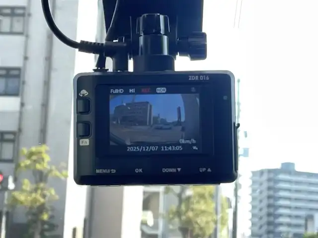 三菱 ｅＫカスタム T 岡山県 2014(平26)年 7.5万km ディープブラックマイカ 登録時走行距離74899km/純正SDナビ/(AM/FM/DISC/TV)/バックカメラ/ETC/ドライブレコーダー/プッシュスタート/USB入力端子/スマートキー/スペアキー/純正15インチアルミホイール/記録簿/保証書/取扱説明書/純正フロアマット/電動格納ミラー