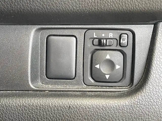 三菱 ｅＫカスタム T 岡山県 2014(平26)年 7.5万km ディープブラックマイカ 登録時走行距離74899km/純正SDナビ/(AM/FM/DISC/TV)/バックカメラ/ETC/ドライブレコーダー/プッシュスタート/USB入力端子/スマートキー/スペアキー/純正15インチアルミホイール/記録簿/保証書/取扱説明書/純正フロアマット/電動格納ミラー