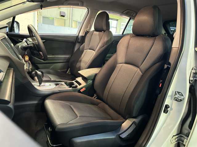 スバル インプレッサ ＸＶ 1．6i－L アイサイト 福岡県 2018(平30)年 11.3万km クリスタルホワイトP 純正ナビ/DVD/Bluetooth/TV（フルセグ）/AM/FM/SMART　USEN/iPod/DISC/USB/ヒルスタートアシスト/X-MODE/ETC/クルーズコントロール/レーンキープアシスト/アイドリングストップ/SRH/プリクラッシュ/車線逸脱警報装置/オートライト/ドラレコ（SD付）