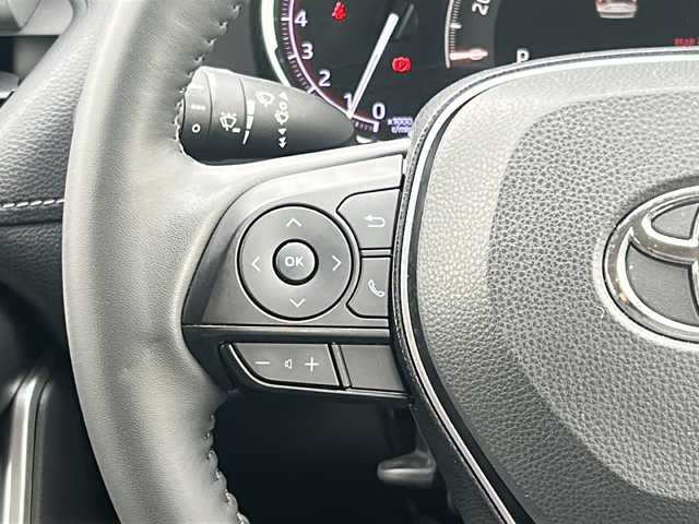 トヨタ ＲＡＶ４ G Zパッケージ 佐賀県 2019(令1)年 6万km ホワイトパールクリスタルシャイン ワンオーナー/純正9インチナビ/バックカメラ/プリクラッシュセーフティ/レーンディパーチャーアラート/オートハイビーム/アダプティブクルーズコントロール/ブラインドスポットモニター/リアクロストラフィックアラート/クリアランスソナー/電動パーキングブレーキ/オートブレーキホールド/パワーバックドア/レザーシート/シートヒーター/メモリパワーシート/ステアリングヒーター/ステアリングリモコン/ビルトインETC/ドライブレコーダー/プッシュスタート/スマートキー/LEDヘッドライト/フォグライト/純正アルミホイール