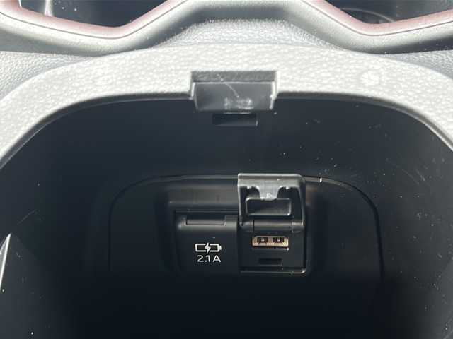 トヨタ ＲＡＶ４ G Zパッケージ 佐賀県 2019(令1)年 6万km ホワイトパールクリスタルシャイン ワンオーナー/純正9インチナビ/バックカメラ/プリクラッシュセーフティ/レーンディパーチャーアラート/オートハイビーム/アダプティブクルーズコントロール/ブラインドスポットモニター/リアクロストラフィックアラート/クリアランスソナー/電動パーキングブレーキ/オートブレーキホールド/パワーバックドア/レザーシート/シートヒーター/メモリパワーシート/ステアリングヒーター/ステアリングリモコン/ビルトインETC/ドライブレコーダー/プッシュスタート/スマートキー/LEDヘッドライト/フォグライト/純正アルミホイール