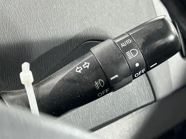 トヨタ プリウス S 佐賀県 2011(平23)年 17万km レッドマイカメタリック 純正メーカーオプションナビ/バックカメラ/CD/DVD/HDD/BT/MD/FM.AM/パーキングアシスト/ビルトインETC/ハンズフリー通話/ステアリングスイッチ/プッシュスタート/ヘッドライトレベライザー/電動ミラー/純正フロアマット/純正ドアバイザー/スマートキー×2/保証書/取扱説明書