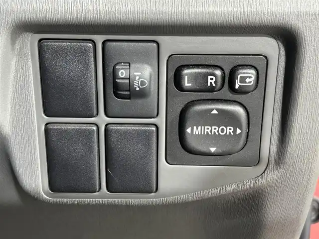 トヨタ プリウス S 佐賀県 2011(平23)年 17万km レッドマイカメタリック 純正メーカーオプションナビ/バックカメラ/CD/DVD/HDD/BT/MD/FM.AM/パーキングアシスト/ビルトインETC/ハンズフリー通話/ステアリングスイッチ/プッシュスタート/ヘッドライトレベライザー/電動ミラー/純正フロアマット/純正ドアバイザー/スマートキー×2/保証書/取扱説明書