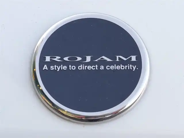 トヨタ クラウン ハイブリッド アスリートS ブラックスタイル 東京都 2015(平27)年 5.2万km ホワイトパールクリスタルシャイン ROJAMフルエアロ/ROJAM4本出しマフラー/サンルーフ/セーフティセンス/プリクラッシュセーフティ/レーンキープアシスト/レーダークルーズコントロール/純正SDナビ/パノラミックビューモニター/CD/DVD/BT/AM/FM/TV/レザーシート/シートヒーター/パワーシート/社外20インチAW/車高調キット/ビルトインETC