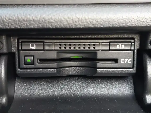 トヨタ クラウン ハイブリッド アスリートS ブラックスタイル 東京都 2015(平27)年 5.2万km ホワイトパールクリスタルシャイン ROJAMフルエアロ/ROJAM4本出しマフラー/サンルーフ/セーフティセンス/プリクラッシュセーフティ/レーンキープアシスト/レーダークルーズコントロール/純正SDナビ/パノラミックビューモニター/CD/DVD/BT/AM/FM/TV/レザーシート/シートヒーター/パワーシート/社外20インチAW/車高調キット/ビルトインETC