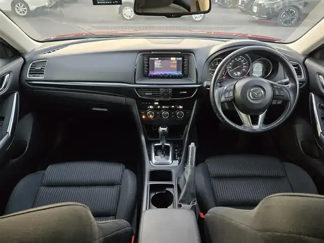 マツダ アテンザ ワゴン XD 鹿児島県 2014(平26)年 8万km ソウルレッドプレミアムメタリック 純正ＳＤナビ（ＣＡ９Ｋ３）　/レーダークルーズコントロール　/ビルトインＥＴＣ　/ドライブレコーダー　/Ｂｌｕｅｔｏｏｔｈオーディオ　/フルセグテレビ　/バックカメラ　/ＨＩＤヘッドライト　/パドルシフト/ＭＴモード付きＡＴ/純正アルミホイール(17インチ)/レーンキープアシスト/横滑り防止装置/プッシュスタート/スマートキー/エアバック(W+サイド)