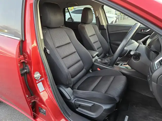 マツダ アテンザ ワゴン XD 鹿児島県 2014(平26)年 8万km ソウルレッドプレミアムメタリック 純正ＳＤナビ（ＣＡ９Ｋ３）　/レーダークルーズコントロール　/ビルトインＥＴＣ　/ドライブレコーダー　/Ｂｌｕｅｔｏｏｔｈオーディオ　/フルセグテレビ　/バックカメラ　/ＨＩＤヘッドライト　/パドルシフト/ＭＴモード付きＡＴ/純正アルミホイール(17インチ)/レーンキープアシスト/横滑り防止装置/プッシュスタート/スマートキー/エアバック(W+サイド)