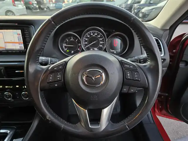 マツダ アテンザ ワゴン XD 鹿児島県 2014(平26)年 8万km ソウルレッドプレミアムメタリック 純正ＳＤナビ（ＣＡ９Ｋ３）　/レーダークルーズコントロール　/ビルトインＥＴＣ　/ドライブレコーダー　/Ｂｌｕｅｔｏｏｔｈオーディオ　/フルセグテレビ　/バックカメラ　/ＨＩＤヘッドライト　/パドルシフト/ＭＴモード付きＡＴ/純正アルミホイール(17インチ)/レーンキープアシスト/横滑り防止装置/プッシュスタート/スマートキー/エアバック(W+サイド)