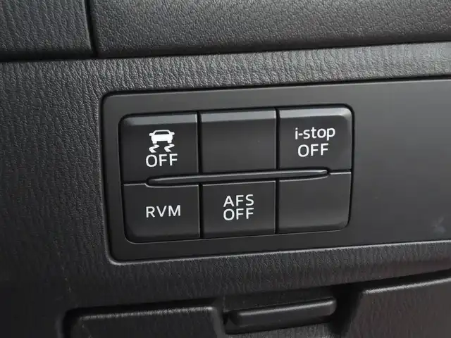 マツダ アテンザ ワゴン XD 鹿児島県 2014(平26)年 8万km ソウルレッドプレミアムメタリック 純正ＳＤナビ（ＣＡ９Ｋ３）　/レーダークルーズコントロール　/ビルトインＥＴＣ　/ドライブレコーダー　/Ｂｌｕｅｔｏｏｔｈオーディオ　/フルセグテレビ　/バックカメラ　/ＨＩＤヘッドライト　/パドルシフト/ＭＴモード付きＡＴ/純正アルミホイール(17インチ)/レーンキープアシスト/横滑り防止装置/プッシュスタート/スマートキー/エアバック(W+サイド)