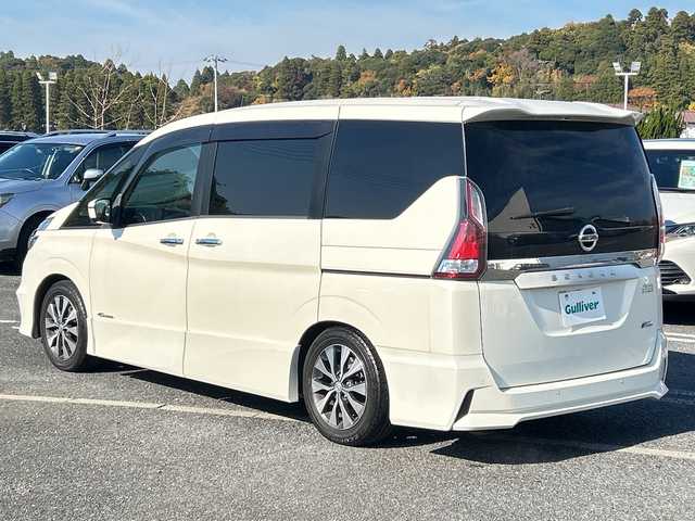 日産 セレナ ハイウェイスター G 千葉県 2016(平28)年 8万km ブリリアントホワイトパール ９型ナビＭＭ５１６Ｄ－Ｌ　フリップダウンモニター　プロパイロット　両側電動スライドドア　全方位カメラ　デジタルインナーミラー　セーフティパックＢ　ＥＴＣ　クルコン　ＢＴ　革調シートカバー　車高調