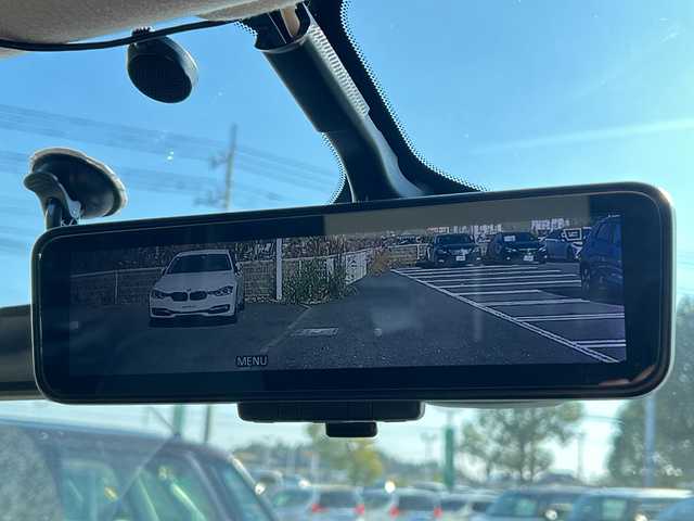 日産 セレナ ハイウェイスター G 千葉県 2016(平28)年 8万km ブリリアントホワイトパール ９型ナビＭＭ５１６Ｄ－Ｌ　フリップダウンモニター　プロパイロット　両側電動スライドドア　全方位カメラ　デジタルインナーミラー　セーフティパックＢ　ＥＴＣ　クルコン　ＢＴ　革調シートカバー　車高調