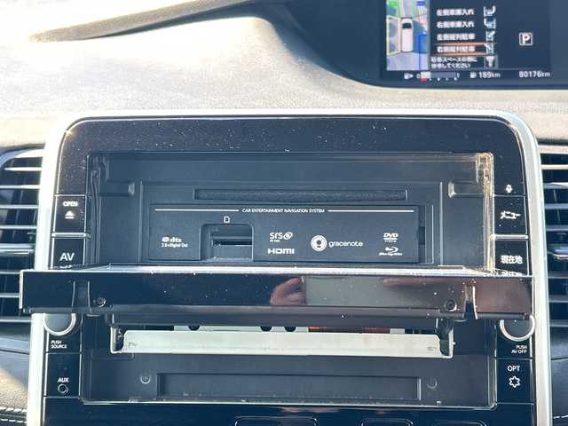 日産 セレナ ハイウェイスター G 千葉県 2016(平28)年 8万km ブリリアントホワイトパール ９型ナビＭＭ５１６Ｄ－Ｌ　フリップダウンモニター　プロパイロット　両側電動スライドドア　全方位カメラ　デジタルインナーミラー　セーフティパックＢ　ＥＴＣ　クルコン　ＢＴ　革調シートカバー　車高調