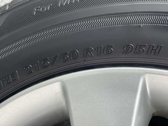 ホンダ ヴェゼル ハイブリッド X ホンダセンシング 広島県 2016(平28)年 3万km ルナシルバーM 純正ナビ　/バックカメラ　/レーダークルーズコントロール　/パドルシフト　/チップアップシート　/レーンキープ　　/オートライト　/衝突軽減システム　/LEDヘッドランプ　/フォグランプ　/Ｂｌｕｅｔｏｏｔｈ　/ＥＴＣ/純正16インチアルミホイール（215/60/R16）/エアバック（運転席/助手席/サイド）/カーテンエアバック