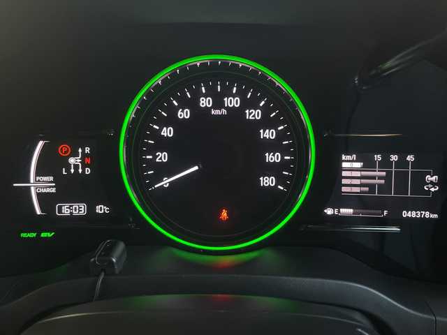 ホンダ ヴェゼル ハイブリッド Z ホンダセンシング 福島県 2018(平30)年 4.9万km プレミアムクリスタルレッドM 純正ＳＤナビ　ハーフレザーシート　バックカメラ　センシング　レーダークルーズコントロール　ＥＴＣ　レーンキープ　シートヒーター　純正アルミホイール　スマートキー　パドルシフト　純正フロアマット