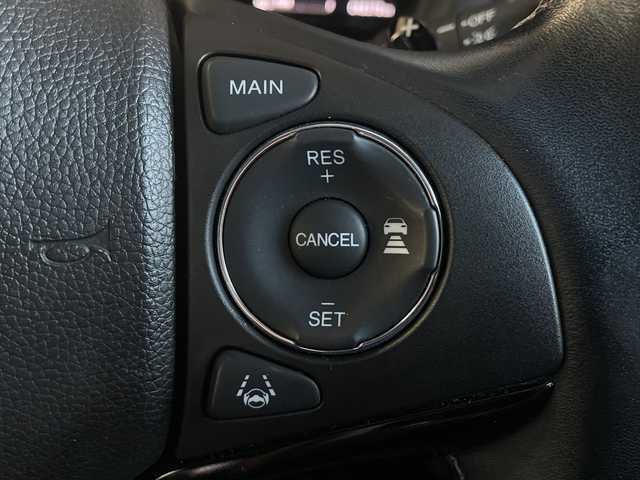 ホンダ ヴェゼル ハイブリッド Z ホンダセンシング 福島県 2018(平30)年 4.9万km プレミアムクリスタルレッドM 純正ＳＤナビ　ハーフレザーシート　バックカメラ　センシング　レーダークルーズコントロール　ＥＴＣ　レーンキープ　シートヒーター　純正アルミホイール　スマートキー　パドルシフト　純正フロアマット