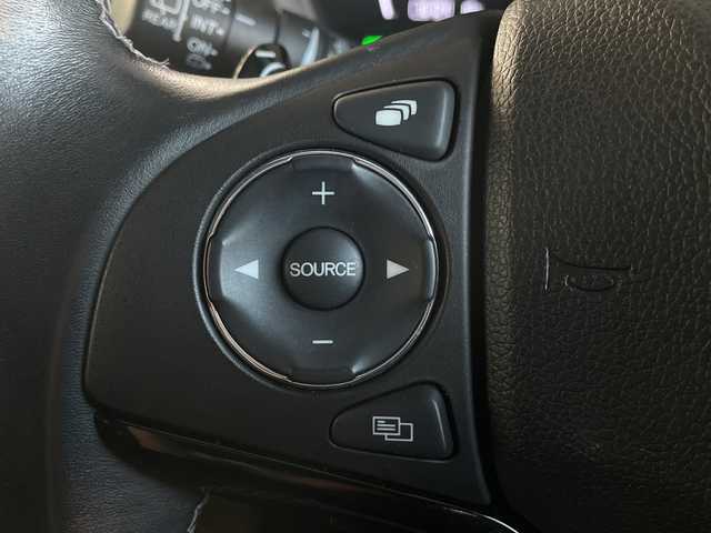 ホンダ ヴェゼル ハイブリッド Z ホンダセンシング 福島県 2018(平30)年 4.9万km プレミアムクリスタルレッドM 純正ＳＤナビ　ハーフレザーシート　バックカメラ　センシング　レーダークルーズコントロール　ＥＴＣ　レーンキープ　シートヒーター　純正アルミホイール　スマートキー　パドルシフト　純正フロアマット