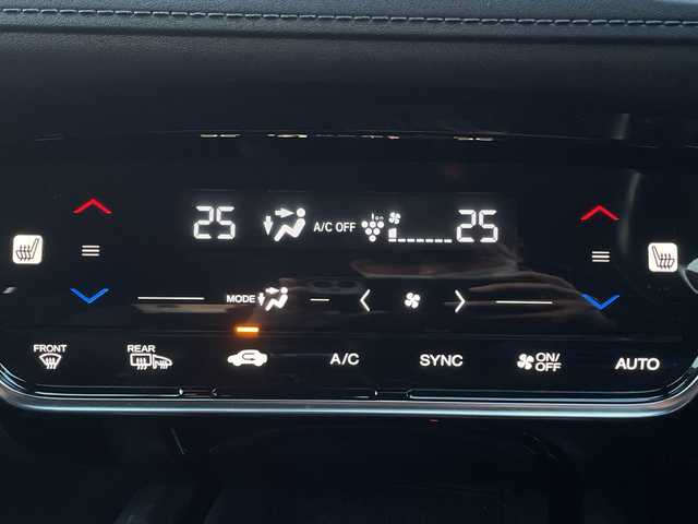 ホンダ ヴェゼル ハイブリッド Z ホンダセンシング 福島県 2018(平30)年 4.9万km プレミアムクリスタルレッドM 純正ＳＤナビ　ハーフレザーシート　バックカメラ　センシング　レーダークルーズコントロール　ＥＴＣ　レーンキープ　シートヒーター　純正アルミホイール　スマートキー　パドルシフト　純正フロアマット