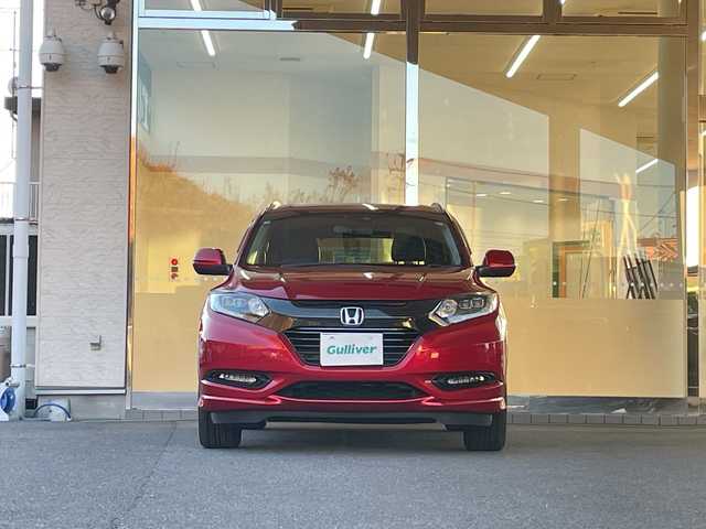 ホンダ ヴェゼル ハイブリッド Z ホンダセンシング 福島県 2018(平30)年 4.9万km プレミアムクリスタルレッドM 純正ＳＤナビ　ハーフレザーシート　バックカメラ　センシング　レーダークルーズコントロール　ＥＴＣ　レーンキープ　シートヒーター　純正アルミホイール　スマートキー　パドルシフト　純正フロアマット