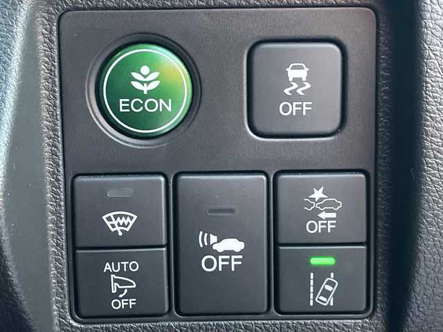 ホンダ ヴェゼル ハイブリッド Z ホンダセンシング 福島県 2018(平30)年 4.9万km プレミアムクリスタルレッドM 純正ＳＤナビ　ハーフレザーシート　バックカメラ　センシング　レーダークルーズコントロール　ＥＴＣ　レーンキープ　シートヒーター　純正アルミホイール　スマートキー　パドルシフト　純正フロアマット