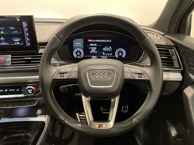 アウディ アウディ Ｑ５ 40TDIクワトロ Sライン 新潟県 2022(令4)年 1.9万km グレイシアホワイトメタリック スペシャルオプション（受注生産）/パノラマサンルーフ/TVチューナー/オプション/アシスタンスパッケージ /・LEDヘッドライト ・LEDリヤコンビネーションライト/・アウディプレセンスリヤ/・アウディサイドアシスト/・バーチャルコックピット/plus パッケージ/・マトリクスLEDヘッドライトパッケージ/・アルミホイール 5ダブルアームデザイン/・コントラストグレー 8J×19/・アコースティックガラス（フロントサイド）/コンフォートパッケージ/・スマートフォンワイヤレスチャージング/・リヤシートUSBチャージング/・ステアリングヒーター/S line パッケージ/ ・S line バンパー/・ドアシルトリムS lineロゴ ・S line エクステリアロゴ/・マルチカラーアンビエントライティング/全方位カメラ/シートヒーター（フロント）/オートマチックテールゲート/アダプティブクルーズコントロール/アルミホイール 5スポークダイナミックデザイン/パークアシスト/純正HDDナビ/・FM/AM/Bluetooth
