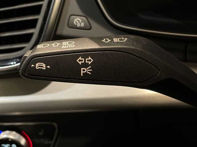 アウディ アウディ Ｑ５ 40TDIクワトロ Sライン 新潟県 2022(令4)年 1.9万km グレイシアホワイトメタリック スペシャルオプション（受注生産）/パノラマサンルーフ/TVチューナー/オプション/アシスタンスパッケージ /・LEDヘッドライト ・LEDリヤコンビネーションライト/・アウディプレセンスリヤ/・アウディサイドアシスト/・バーチャルコックピット/plus パッケージ/・マトリクスLEDヘッドライトパッケージ/・アルミホイール 5ダブルアームデザイン/・コントラストグレー 8J×19/・アコースティックガラス（フロントサイド）/コンフォートパッケージ/・スマートフォンワイヤレスチャージング/・リヤシートUSBチャージング/・ステアリングヒーター/S line パッケージ/ ・S line バンパー/・ドアシルトリムS lineロゴ ・S line エクステリアロゴ/・マルチカラーアンビエントライティング/全方位カメラ/シートヒーター（フロント）/オートマチックテールゲート/アダプティブクルーズコントロール/アルミホイール 5スポークダイナミックデザイン/パークアシスト/純正HDDナビ/・FM/AM/Bluetooth