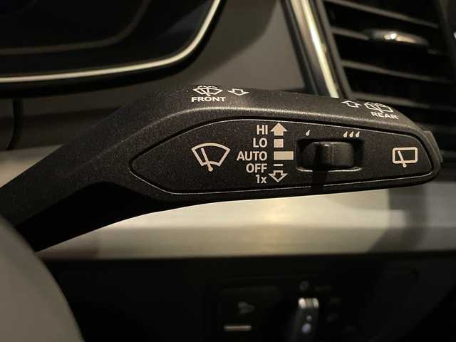 アウディ アウディ Ｑ５ 40TDIクワトロ Sライン 新潟県 2022(令4)年 1.9万km グレイシアホワイトメタリック スペシャルオプション（受注生産）/パノラマサンルーフ/TVチューナー/オプション/アシスタンスパッケージ /・LEDヘッドライト ・LEDリヤコンビネーションライト/・アウディプレセンスリヤ/・アウディサイドアシスト/・バーチャルコックピット/plus パッケージ/・マトリクスLEDヘッドライトパッケージ/・アルミホイール 5ダブルアームデザイン/・コントラストグレー 8J×19/・アコースティックガラス（フロントサイド）/コンフォートパッケージ/・スマートフォンワイヤレスチャージング/・リヤシートUSBチャージング/・ステアリングヒーター/S line パッケージ/ ・S line バンパー/・ドアシルトリムS lineロゴ ・S line エクステリアロゴ/・マルチカラーアンビエントライティング/全方位カメラ/シートヒーター（フロント）/オートマチックテールゲート/アダプティブクルーズコントロール/アルミホイール 5スポークダイナミックデザイン/パークアシスト/純正HDDナビ/・FM/AM/Bluetooth