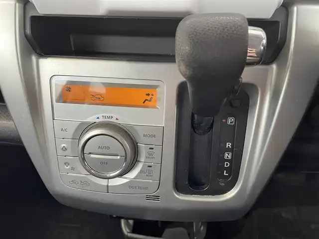 スズキ ハスラー G 岡山県 2018(平30)年 5.1万km ピュアホワイトP 登録時走行距離50979km/純正SDナビ/(AM/FM/BT/TV/DISC)/衝突被害軽減システム/横滑り防止装置/盗難防止装置/アイドリングストップ/D席＋N席シートヒーター/スマートキー/ABS/パワーステアリング/パワーウィンドウ/純正15インチアルミホイール/純正フロアマット/フルフラットシート/ベンチシート/保証書/取扱説明書/記録簿