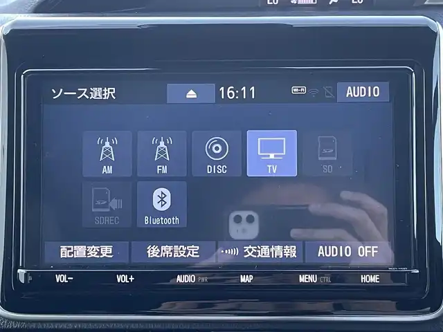 トヨタ ノア Si ダブルバイビーⅡ 愛媛県 2020(令2)年 5.5万km ブラック 純正9インチナビ/フルセグＴＶ/DVD/CD/BT/USB/バックカメラ/純正12.1インチフリップダウンモニター/両側電動スライドドア/トヨタセーフティセンス/クルーズコントロール/衝突被害軽減装置/横滑り防止装置/車線逸脱防止装置/先進車発進お知らせ警報/ビルトインETC/ハーフレザーシート/リアルーフスポイラー/LEDヘットライト/LEDフォグライプ/プッシュエンジンスタート/アイドリングストップ/ＩＳＯＦＩＸ/ステアリングリモコン/ウィンカーミラー/現状サマー(純正AＷ)(205/60/R16)