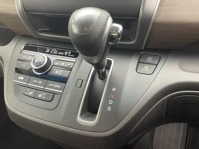 ホンダ フリード G ホンダセンシング 茨城県 2022(令4)年 2.1万km クリスタルブラックパール 純正ナビ［VXM-224VFi］/フルセグ再生可/両側パワースライドドア/バックカメラ/Honda SENSING/バックカメラ/シートヒーター/ビルトインETC