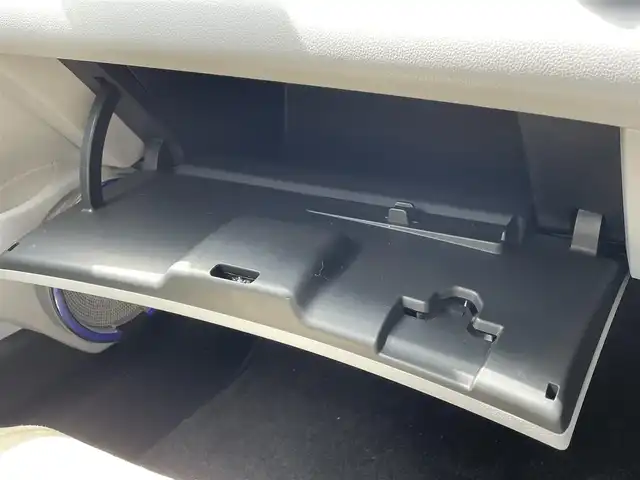 ホンダ ＣＲ－Ｚ α 静岡県 2010(平22)年 8.4万km ストームシルバーメタリック 無限エアロ/純正HDDナビ/ワンセグTV/DVD/CD/バックカメラ/HIDヘッドライト/ビルトインETC/クルーズコントロール/スマートキー/ハーフレザー調シートカバー/パドルシフト/純正16インチAW/保証書/取扱説明書/ナビ取扱説明書