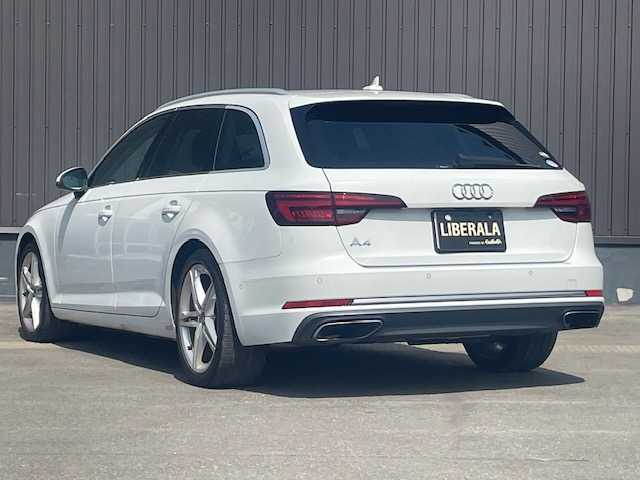 アウディ Ａ４ 40TFSIスポーツ 青森県 2020(令2)年 4.7万km グレイシアホワイトメタリック ワンオーナー/グレイシアホワイトメタリック（OPカラー）/純正18インチアルミホイール/純正メモリーナビ/【Bluetooth/USB/TV/AUX/CD/DVD】/アラウンドビューモニター/純正前後ドライブレコーダー/前後バンパーソナー/純正18インチアルミホイール/パークアシスト/アダプティブクルーズコントロール/レザーシート/前席パワーシート（D席メモリ付）/前席シートヒーター/革巻きステア/ノブ/パドルシフト/バーチャルコックピッド/LEDオートライト/オートワイパー/オートホールド/パワーバックドア/ETC2.0/プッシュスタートシステム/W/サイド/カーテンエアバッグ/ABS/スマートキーx2/点検記録簿/【R3.R4.R5.R6.R７】/保証書/取扱説明書