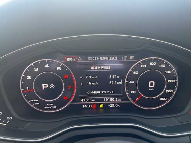 アウディ Ａ４ 40TFSIスポーツ 青森県 2020(令2)年 4.7万km グレイシアホワイトメタリック ワンオーナー/グレイシアホワイトメタリック（OPカラー）/純正18インチアルミホイール/純正メモリーナビ/【Bluetooth/USB/TV/AUX/CD/DVD】/アラウンドビューモニター/純正前後ドライブレコーダー/前後バンパーソナー/純正18インチアルミホイール/パークアシスト/アダプティブクルーズコントロール/レザーシート/前席パワーシート（D席メモリ付）/前席シートヒーター/革巻きステア/ノブ/パドルシフト/バーチャルコックピッド/LEDオートライト/オートワイパー/オートホールド/パワーバックドア/ETC2.0/プッシュスタートシステム/W/サイド/カーテンエアバッグ/ABS/スマートキーx2/点検記録簿/【R3.R4.R5.R6.R７】/保証書/取扱説明書