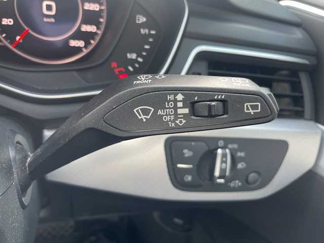 アウディ Ａ４ 40TFSIスポーツ 青森県 2020(令2)年 4.7万km グレイシアホワイトメタリック ワンオーナー/グレイシアホワイトメタリック（OPカラー）/純正18インチアルミホイール/純正メモリーナビ/【Bluetooth/USB/TV/AUX/CD/DVD】/アラウンドビューモニター/純正前後ドライブレコーダー/前後バンパーソナー/純正18インチアルミホイール/パークアシスト/アダプティブクルーズコントロール/レザーシート/前席パワーシート（D席メモリ付）/前席シートヒーター/革巻きステア/ノブ/パドルシフト/バーチャルコックピッド/LEDオートライト/オートワイパー/オートホールド/パワーバックドア/ETC2.0/プッシュスタートシステム/W/サイド/カーテンエアバッグ/ABS/スマートキーx2/点検記録簿/【R3.R4.R5.R6.R７】/保証書/取扱説明書