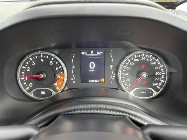 クライスラー・ジープ ジープ レネゲード ロンジチュード 石川県 2017(平29)年 6.5万km 白 １０．１ｉｎｃナビ/フルセグＴＶ/バックカメラ/クリアランスソナー/クルーズコントロール/ｂｅａｔｓオーディオ/スマートキー/プッシュスタート/ＥＴＣ/電動パーキングブレーキ/ヘッドライトレベライザー