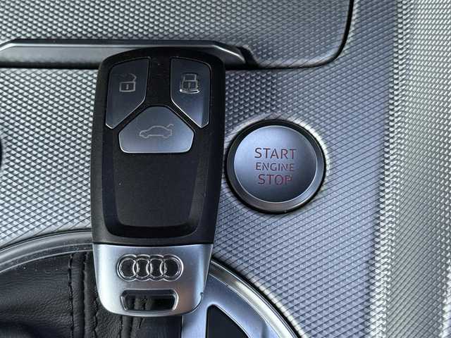 アウディ ＴＴクーペ 40TFSI 静岡県 2020(令2)年 4.7万km ミトスブラックメタリック マトリクスLEDヘッドライト/バーチャルコックピット/シーケンシャルウィンカー/純正ナビ/（フルセグ/BT/CD/DVD)/バックカメラ/クリアランスソナー/純正18インチアルミホイール/ETC2.0/スマートキー/純正フロアマット