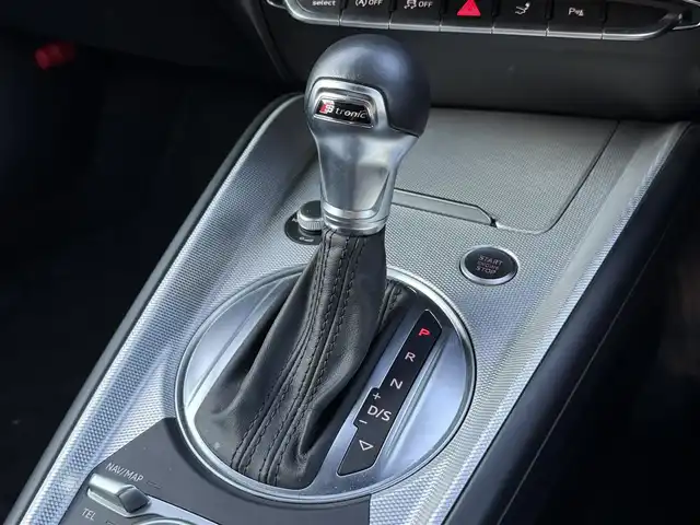 アウディ ＴＴクーペ 40TFSI 静岡県 2020(令2)年 4.7万km ミトスブラックメタリック マトリクスLEDヘッドライト/バーチャルコックピット/シーケンシャルウィンカー/純正ナビ/（フルセグ/BT/CD/DVD)/バックカメラ/クリアランスソナー/純正18インチアルミホイール/ETC2.0/スマートキー/純正フロアマット