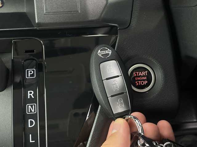 日産 ルークス ハイウェイスター X 三重県 2020(令2)年 0.8万km アメジストパープル 禁煙車　/純正９インチナビ　/エマージェンシーブレーキ　/レーンキープアシスト　/オートハイビーム　　/アラウンドビューモニター　/インテリジェントスマートルームミラー　/前後コーナーセンサー　/純正前後ドライブレコーダー/オートAC/ベンチシート/スマートキー/プッシュスタート/片側パワースライドドア /アイドリングストップ/ワンオーナー/リアサーキュレーター/ビルトインETC/LED/フォグ
