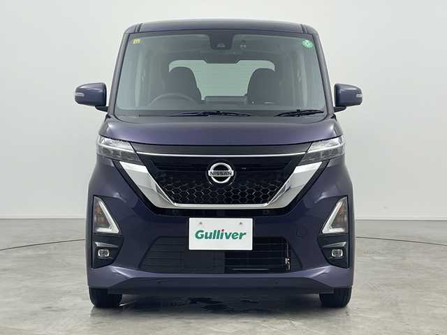 日産 ルークス ハイウェイスター X 三重県 2020(令2)年 0.8万km アメジストパープル 禁煙車　/純正９インチナビ　/エマージェンシーブレーキ　/レーンキープアシスト　/オートハイビーム　　/アラウンドビューモニター　/インテリジェントスマートルームミラー　/前後コーナーセンサー　/純正前後ドライブレコーダー/オートAC/ベンチシート/スマートキー/プッシュスタート/片側パワースライドドア /アイドリングストップ/ワンオーナー/リアサーキュレーター/ビルトインETC/LED/フォグ