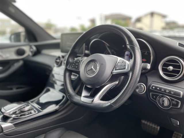 メルセデス・ベンツ ＧＬＣ２２０ d 4マチックスポーツ 栃木県 2019(平31)年 5.4万km ポーラホワイト レーダーセーフティパッケージ/ナビ/フルセグTV/全方位カメラ/ETC/ハーフレザー /パワーシート /全席シートヒーター /ヘッドアップディスプレイ/パワーテールゲート/レーンキープアシスト/ブラインドスポット /パークトロニック /キーレスゴー/LEDヘッドライト/オートライト/パナメリカーナグリル/　純正グリル積み込み
