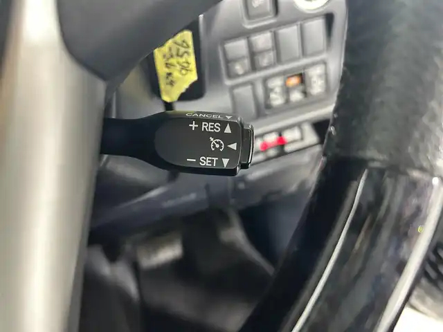 トヨタ ヴォクシー ZS 煌Ⅱ 佐賀県 2019(令1)年 8.2万km ホワイトパールクリスタルシャイン 社外11インチナビ/CD/DVD/フルセグTV/Bluetooth/HDMI/両側パワースライドドア/ワンオーナー/モデリスタフルエアロ/社外12.8インチ後席モニター/社外ステアリング/社外シフトノブ/衝突軽減ブレーキ/レーンキープアシスト/オートハイビーム/横滑り防止/クルーズコントロール/ビルトインETC/USB入電×2/シートカバ-/フロアマット/純正バイザー/純正16インチアルミホイール