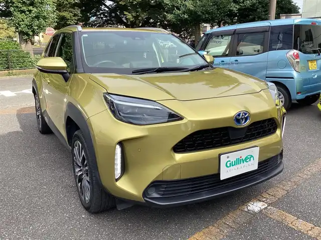 トヨタ ヤリスクロス ハイブリッド Z 神奈川県 2020(令2)年 5.2万km ブラスゴールドメタリック ワンオーナー/セーフティーセンス/スタッドレス付き/純正ディスプレイオーディオ/Bluetooth/AM/FM/レーダークルーズコントロール/衝突被害軽減ブレーキ/コーナーセンサー/レーンアシスト/パワーシート/シートヒーター/ハーフレザーシート/ETC/純正フロアマット/純正18インチアルミホイール/LEDオートライト/オートマチックハイビーム/電動格納ミラー