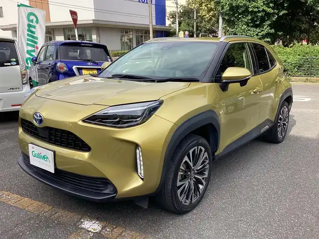 トヨタ ヤリスクロス ハイブリッド Z 神奈川県 2020(令2)年 5.2万km ブラスゴールドメタリック ワンオーナー/セーフティーセンス/スタッドレス付き/純正ディスプレイオーディオ/Bluetooth/AM/FM/レーダークルーズコントロール/衝突被害軽減ブレーキ/コーナーセンサー/レーンアシスト/パワーシート/シートヒーター/ハーフレザーシート/ETC/純正フロアマット/純正18インチアルミホイール/LEDオートライト/オートマチックハイビーム/電動格納ミラー